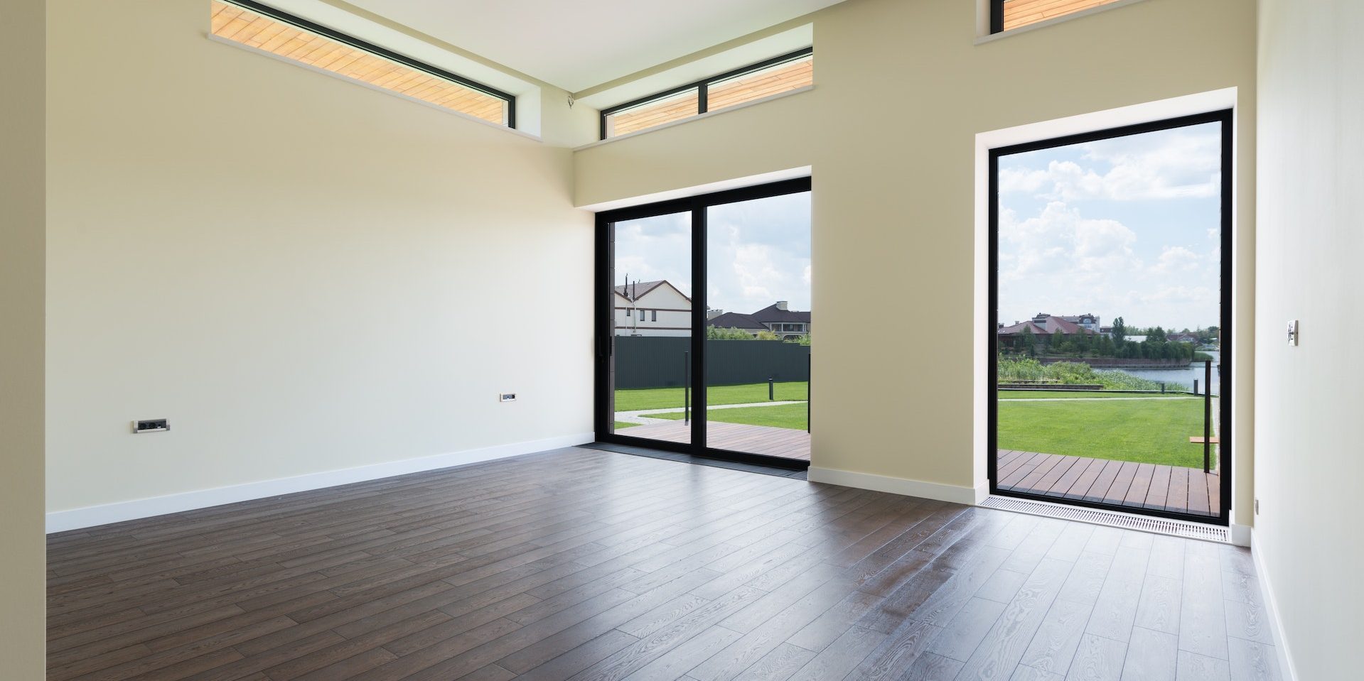 Laminated Glass vs Tempered Glass Which Is Better? Sky Building